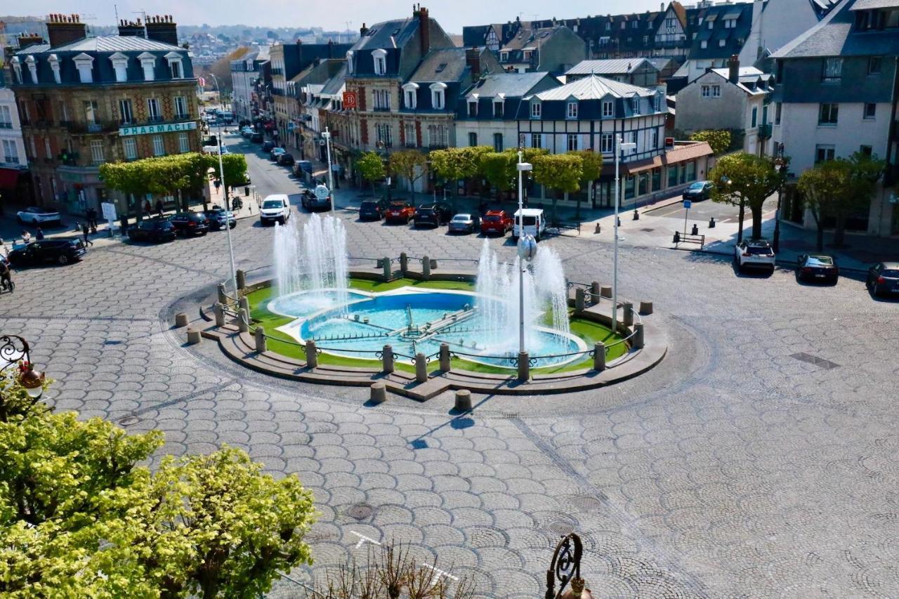 Fontaines De Morny * Deauville